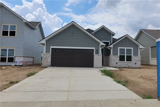 $2,700 | 1967 Cambria Drive, Bryan, TX 77807