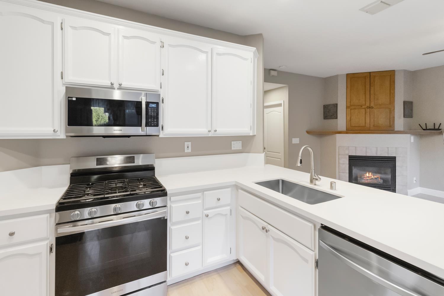1080 Rudgwick Drive Roseville, CA 95747 - Photo 15 of 68