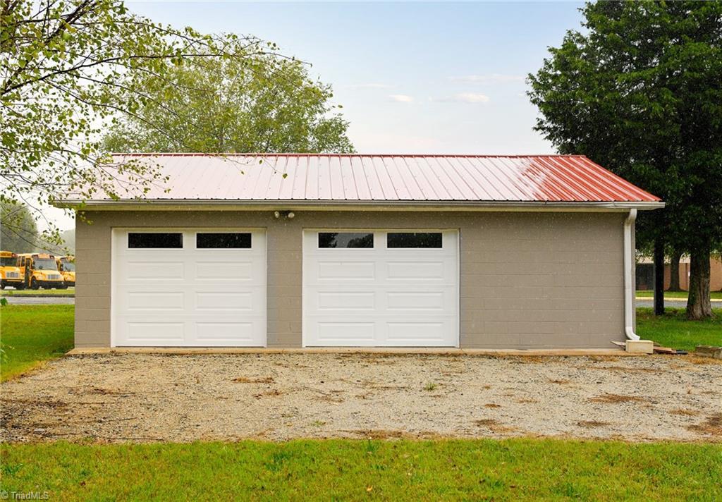 152 Midway School Road Lexington, NC 27295 - Photo 17 of 18 Gallery Image 17