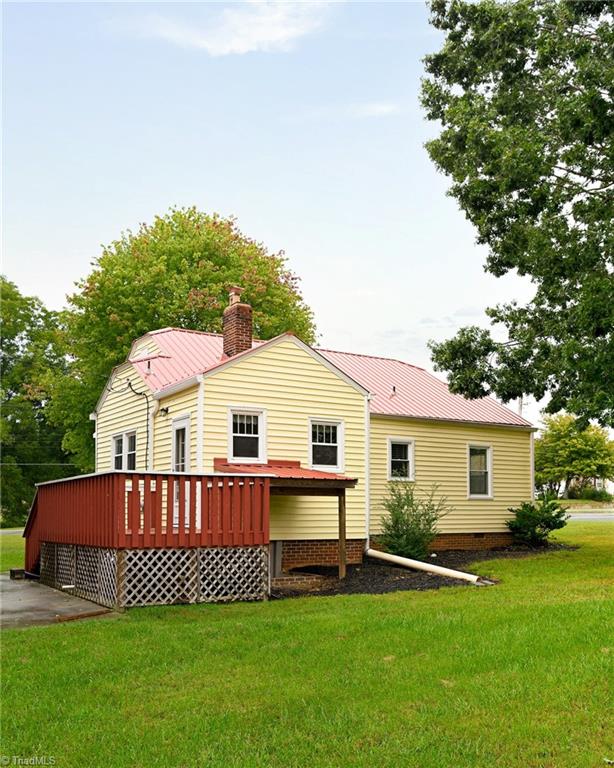 152 Midway School Road Lexington, NC 27295 - Photo 2 of 18 Gallery Image 2
