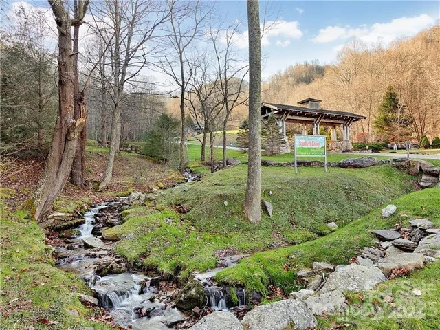 $1,255,000 | 580 Freemont Drive, Leicester, NC 28748