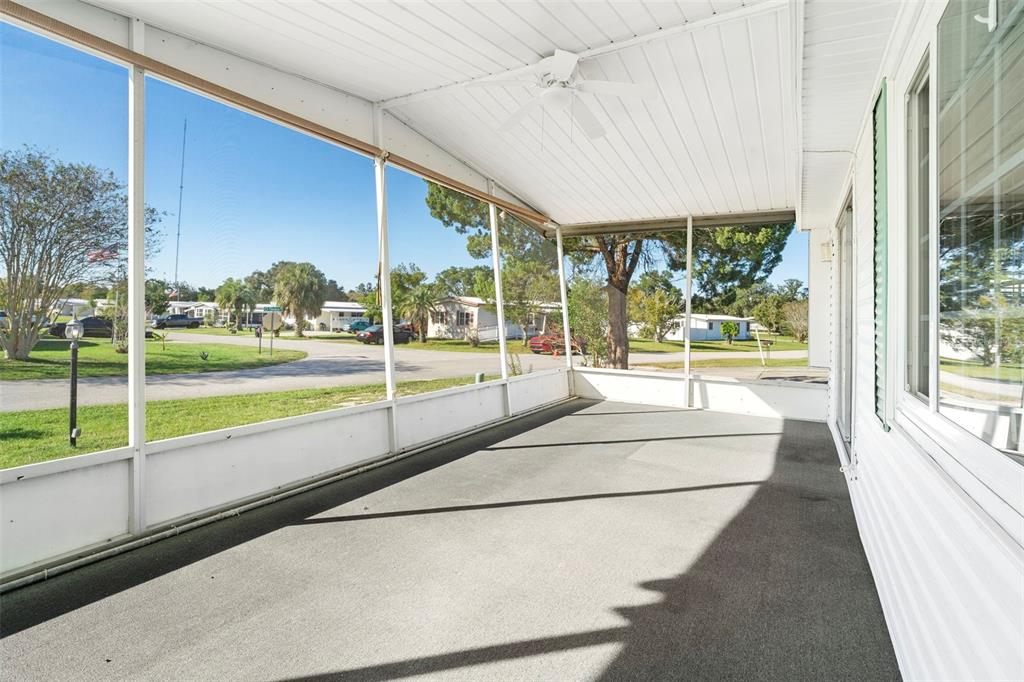 105 Florence Boulevard DeBary, FL 32713 - Photo 17 of 31 a view of a building from a balcony
