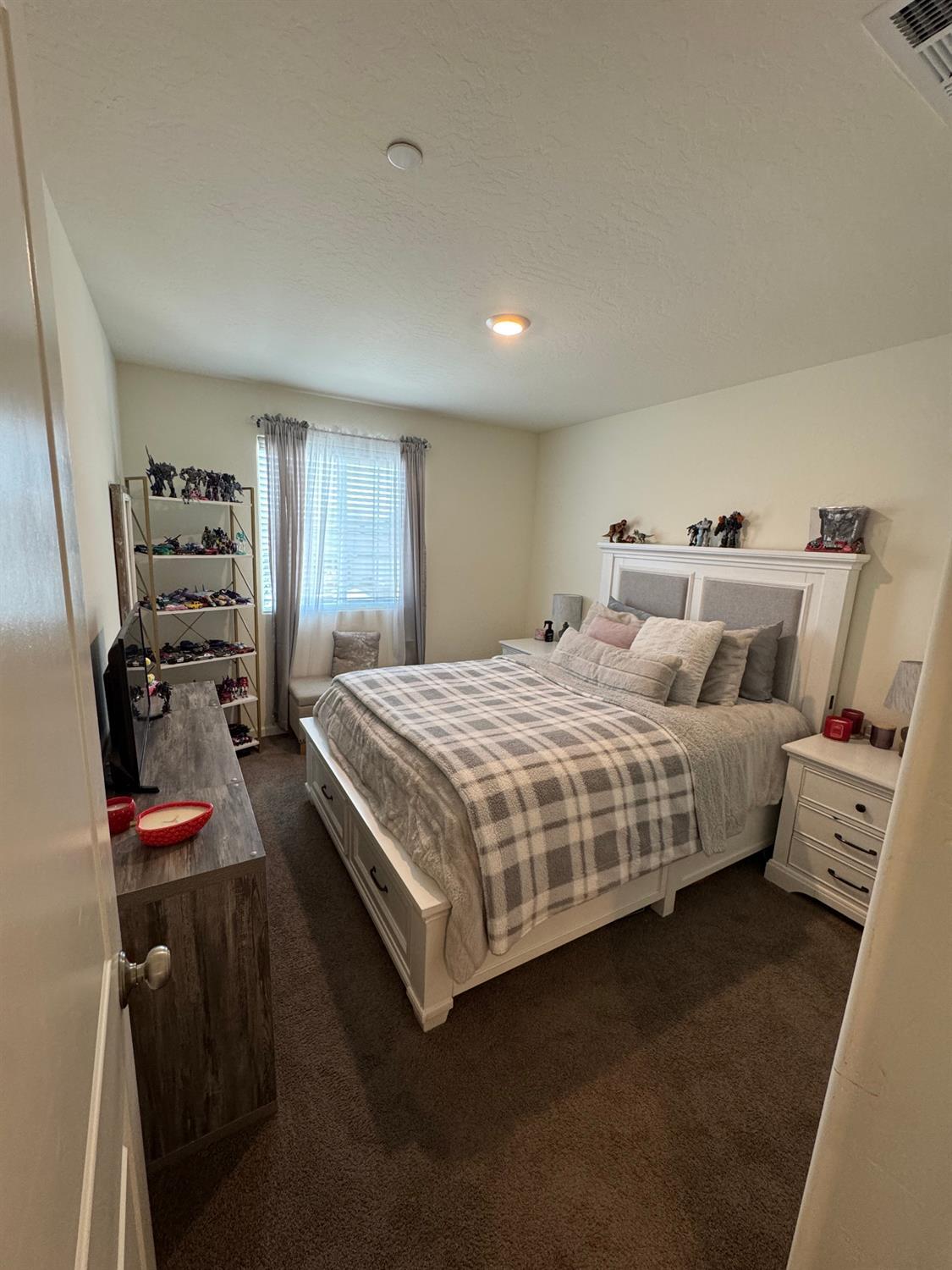 1905 George Avenue Sanger, CA 93657 - Photo 12 of 23