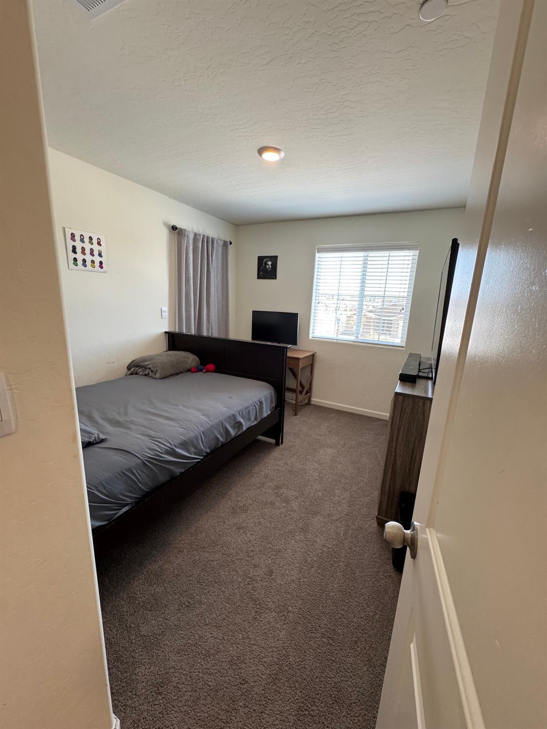 1905 George Avenue Sanger, CA 93657 - Photo 13 of 23