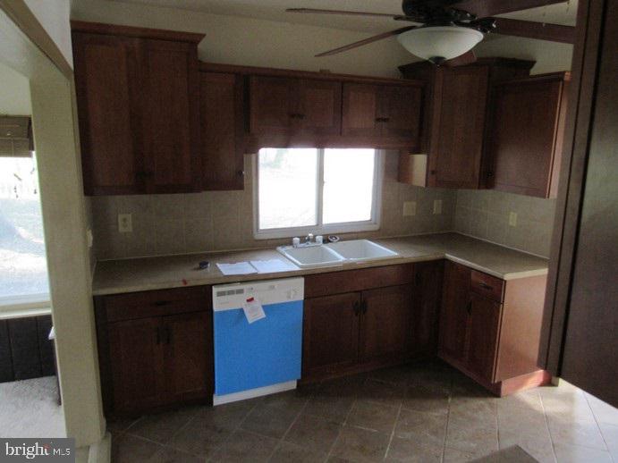 969 Ridgewood Road York, PA 17406 - Photo 10 of 22