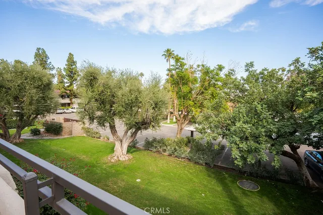 $179,900 | 2825-205 North Los Felices Road, Unit 205, Palm Springs, CA 92262