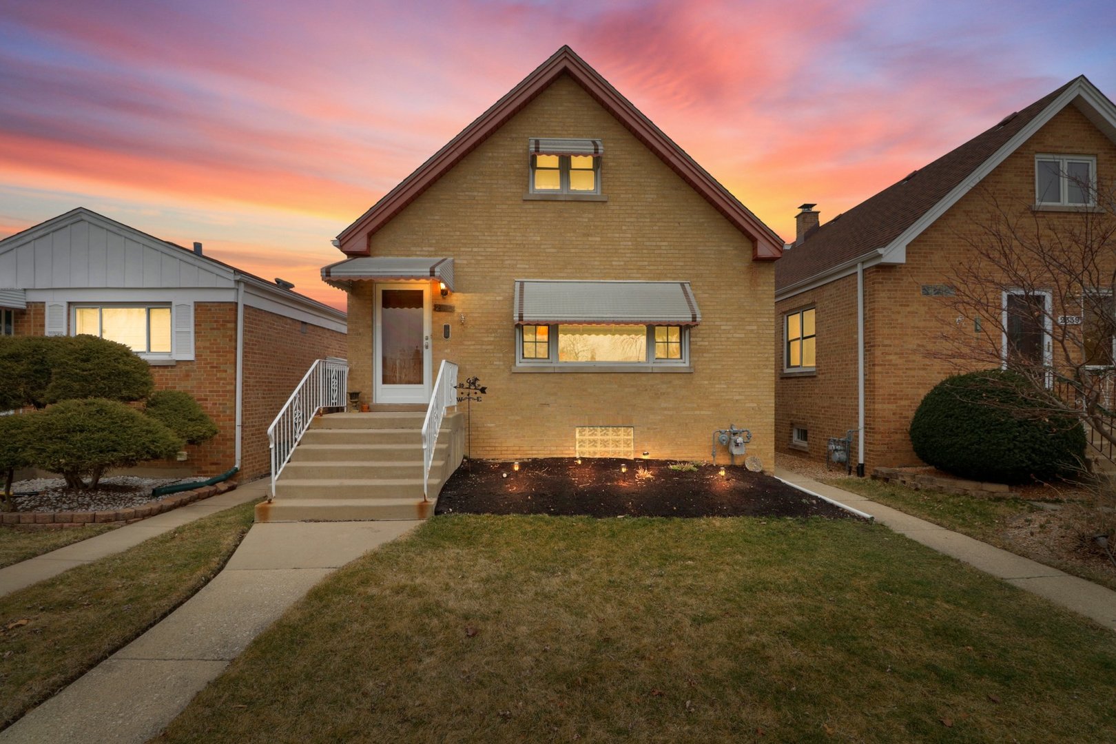 2335 Westover Avenue North Riverside, IL 60546 - Photo 1 of 27