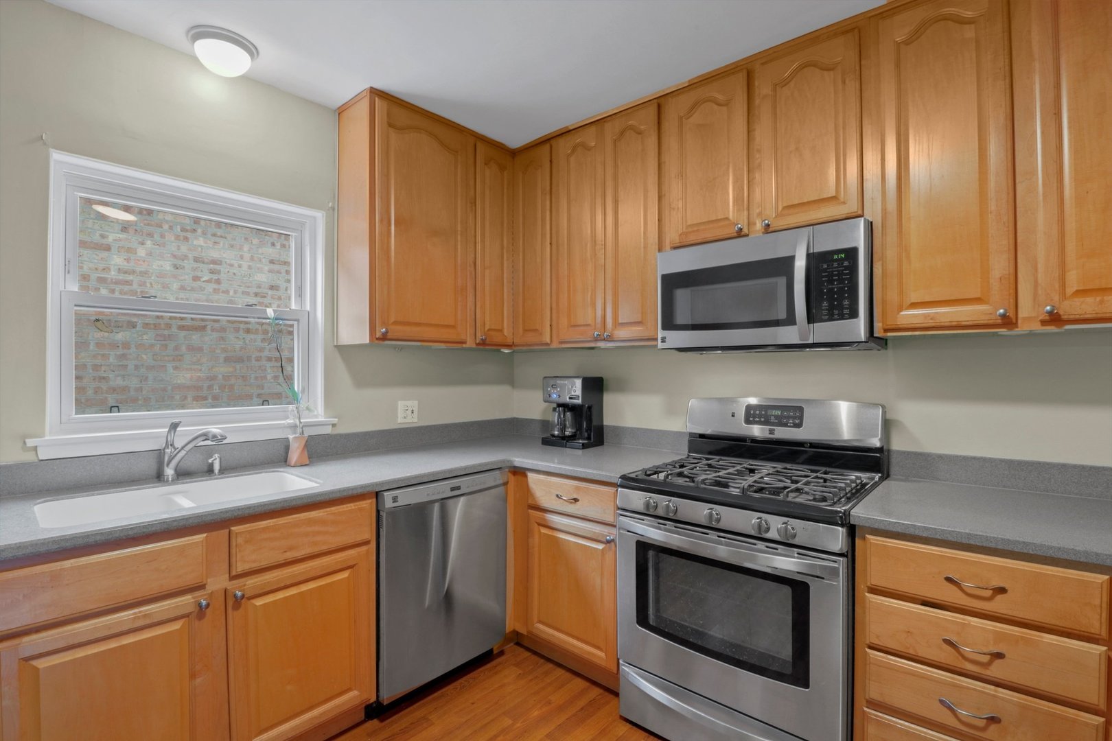 2335 Westover Avenue North Riverside, IL 60546 - Photo 6 of 27