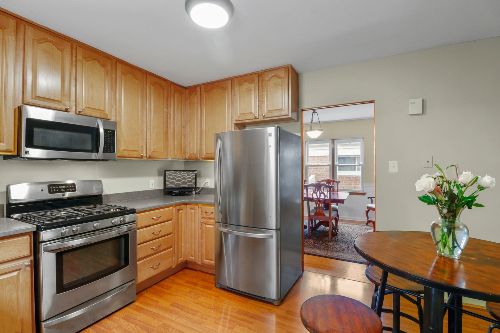 2335 Westover Avenue North Riverside, IL 60546 - Photo 7 of 27