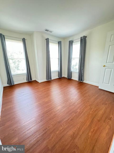 1811 Fallbrook Lane Vienna, VA 22182 - Photo 13 of 36