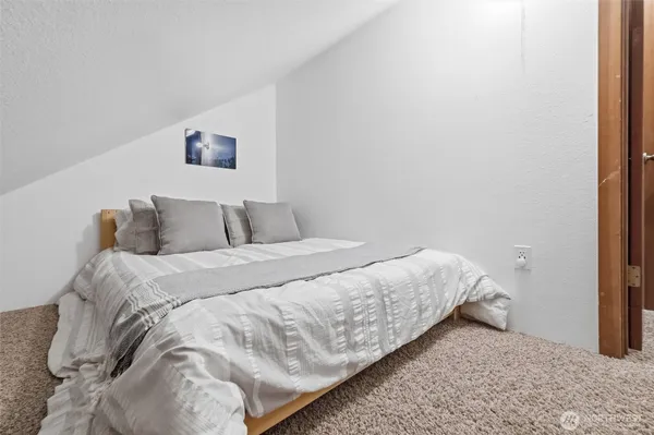$360,000 | 10500 Mt Baker Highway, Unit 906, Deming, WA 98244