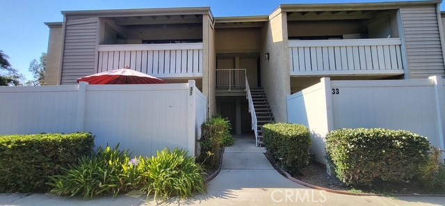 32 Town And Country Road Phillips Ranch, CA 91766 - Photo 5 of 37 Front entrance upper level