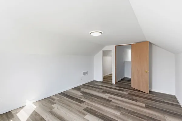 $239,999 | 2330 177th Street, Lansing, IL 60438