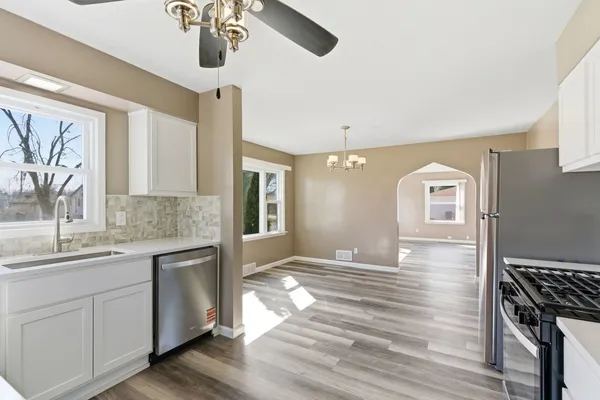 $239,999 | 2330 177th Street, Lansing, IL 60438