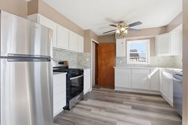 $239,999 | 2330 177th Street, Lansing, IL 60438