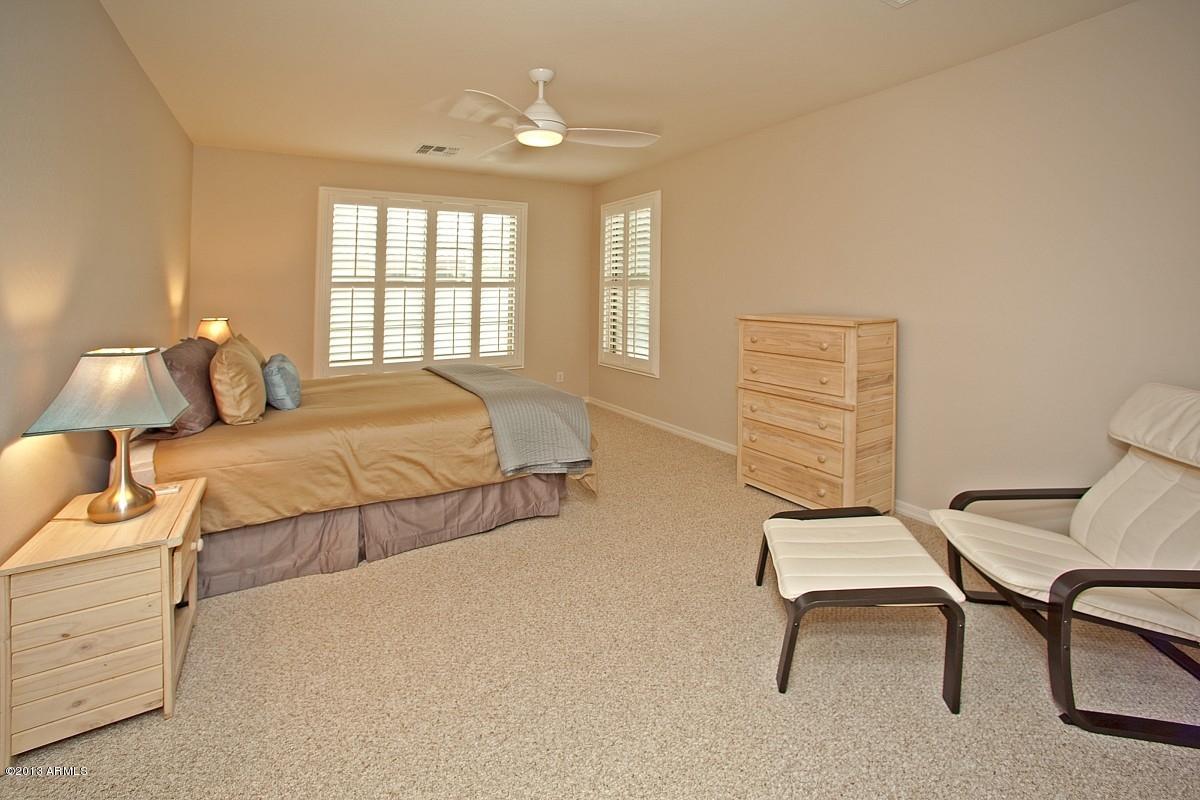 2989 East Ridgewood Lane Gilbert, AZ 85298 - Photo 11 of 29 12-Master Bedroom
