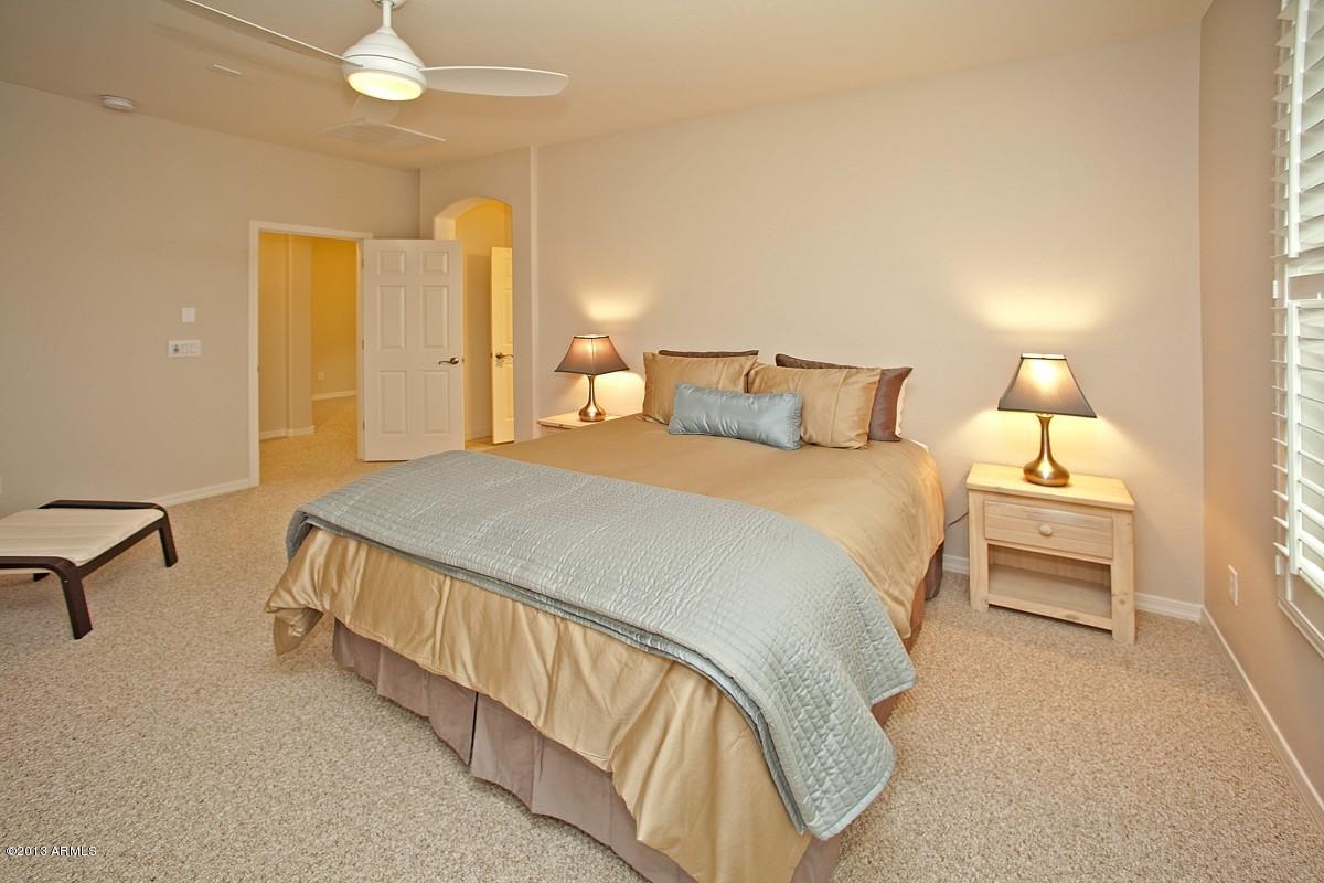 2989 East Ridgewood Lane Gilbert, AZ 85298 - Photo 12 of 29 13-Master Bedroom