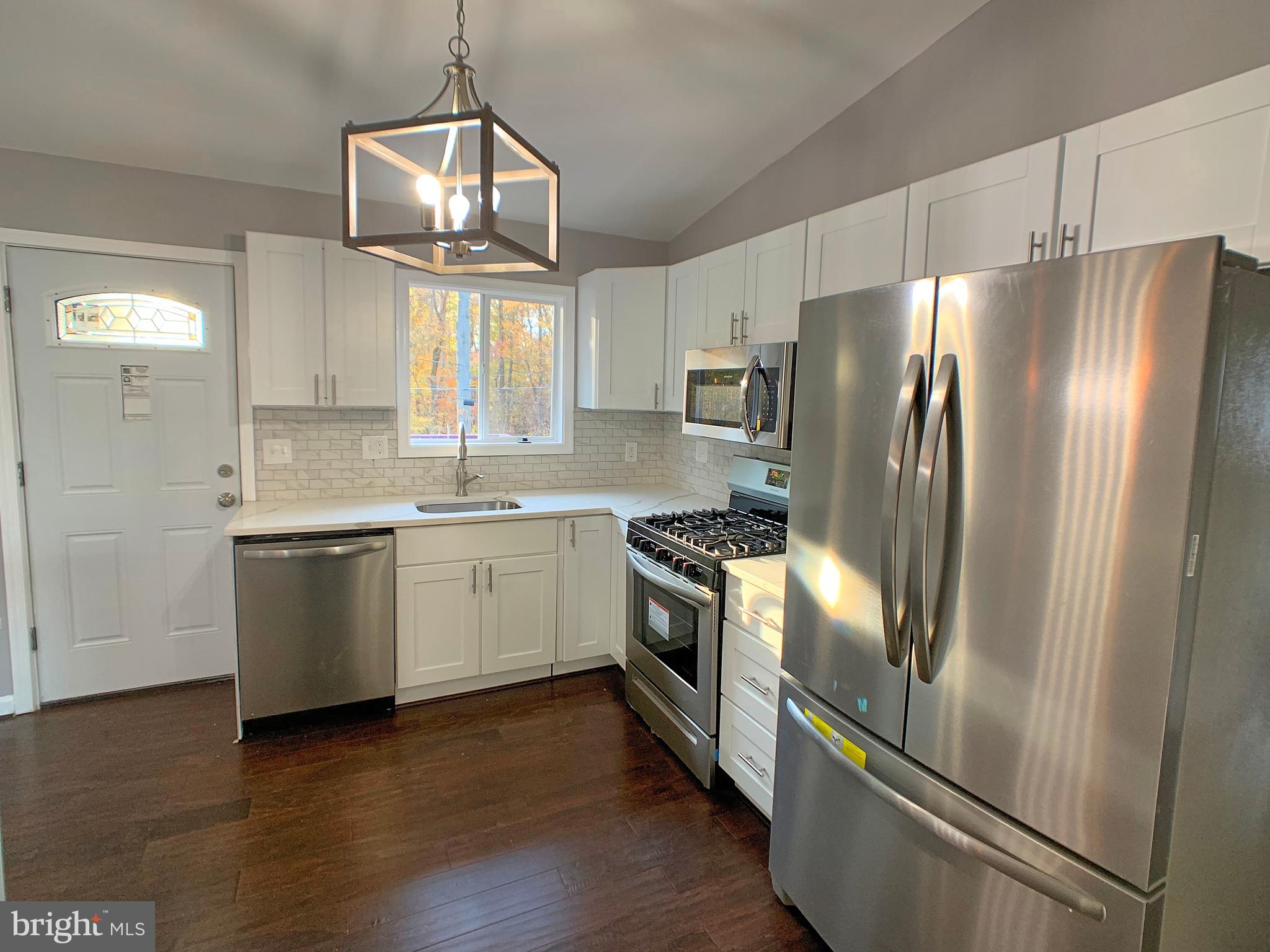 4739 Byron Road Baltimore, MD 21244 - Photo 5 of 22