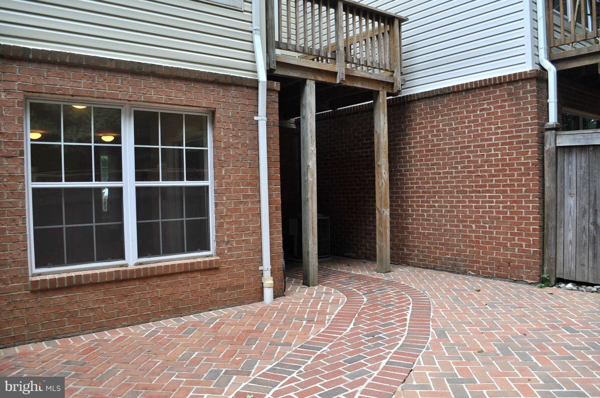 1203 Wild Hawthorn Way Reston, VA 20194 - Photo 21 of 22 Exterior (Rear)