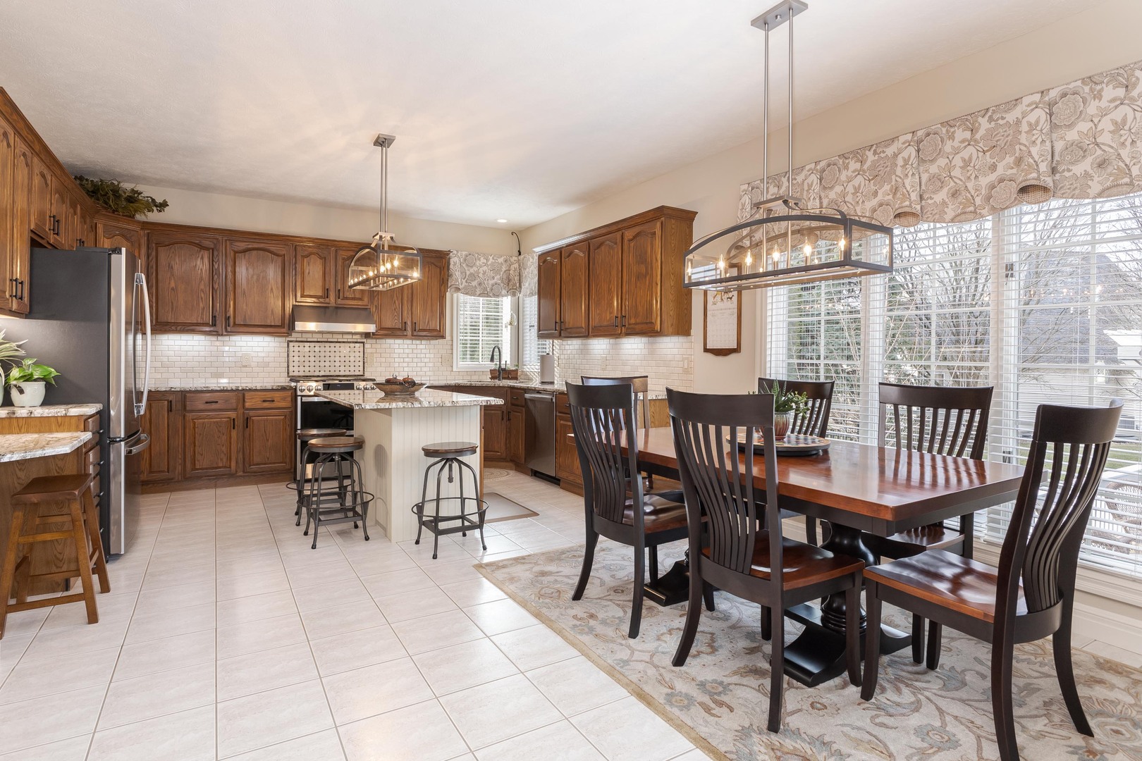 2006 Woodbine Road Bloomington, IL 61704 - Photo 36 of 98