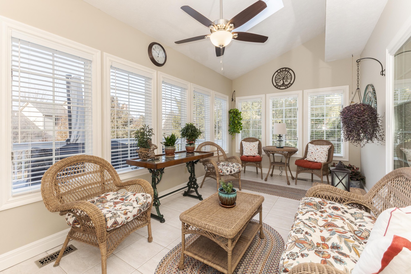 2006 Woodbine Road Bloomington, IL 61704 - Photo 46 of 98 a living room with furniture and a large window