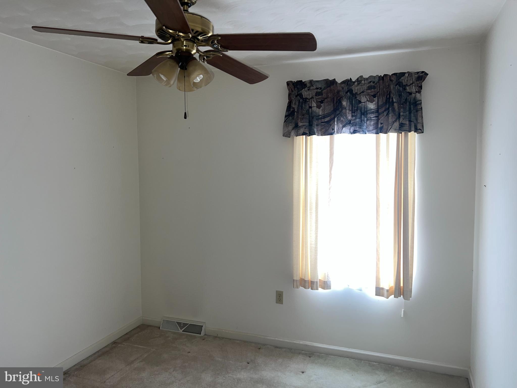 206 Hall Drive Hanover, PA 17331 - Photo 12 of 15 Bedroom 4