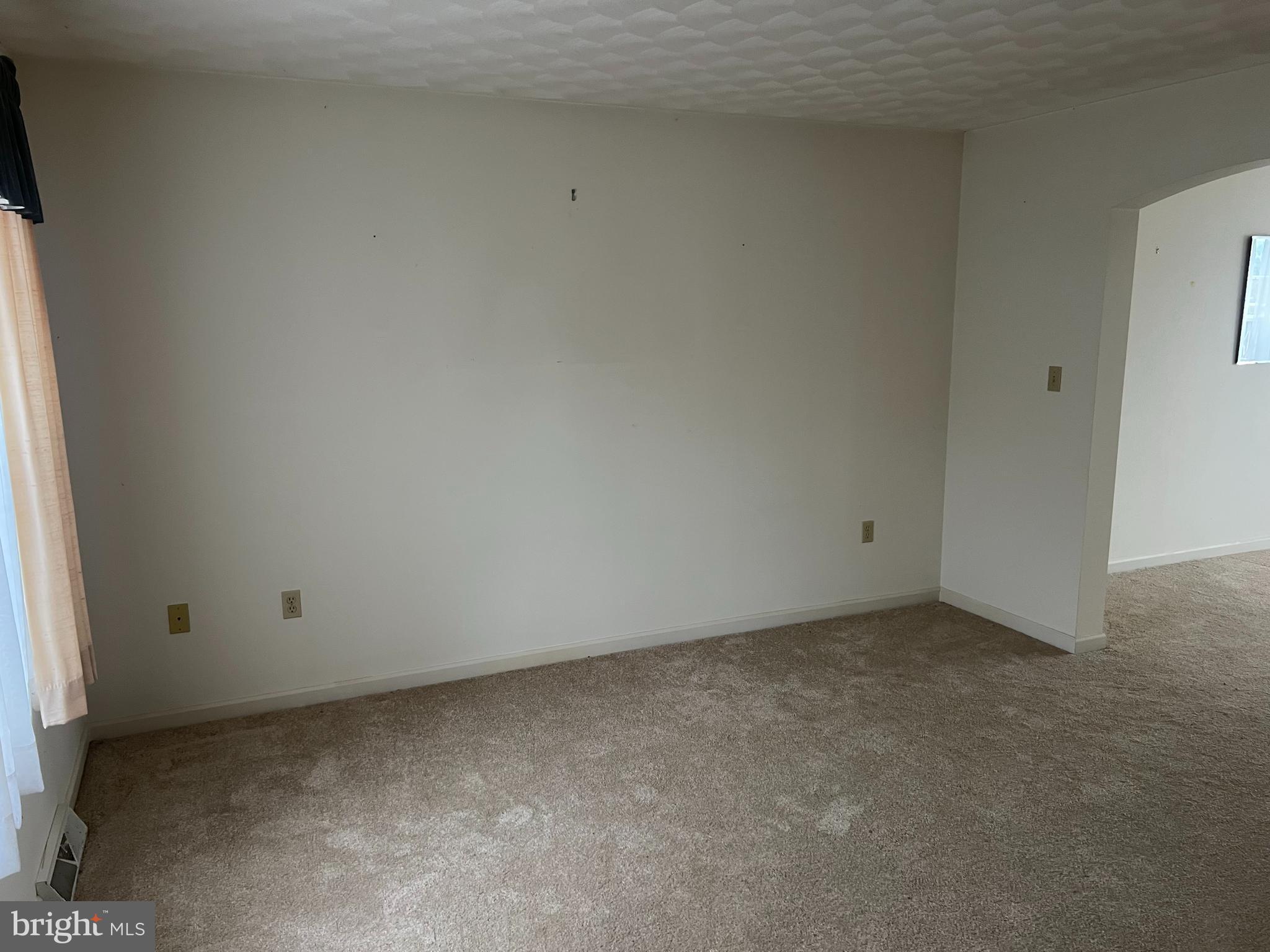 206 Hall Drive Hanover, PA 17331 - Photo 2 of 15 Living room
