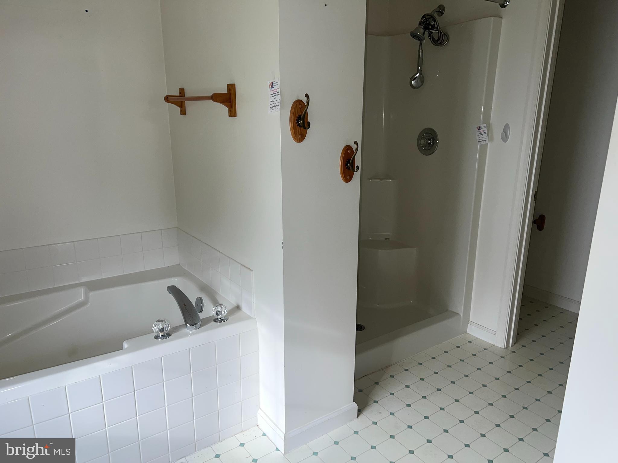 206 Hall Drive Hanover, PA 17331 - Photo 9 of 15 Primary Bath