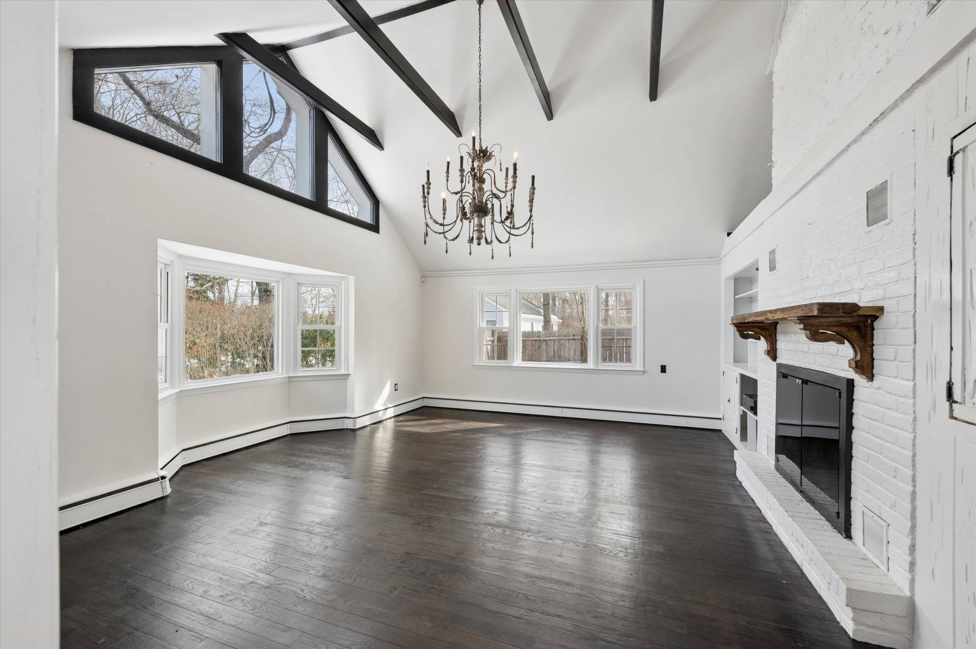 29 D Squiretown Road Hampton Bays, NY 11946 - Photo 6 of 26