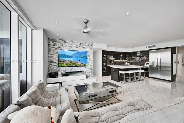 a view of entryway and hall