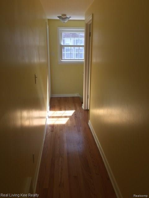 155 Maywood Avenue Rochester, MI 48307 - Photo 30 of 44 IMG_4092.JPG