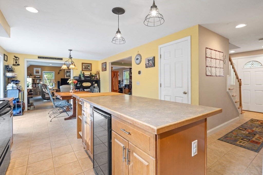 121 Wareham Road Plymouth, MA 02360 - Photo 7 of 30 Gallery Image 7