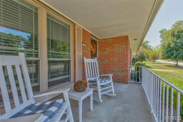 $223,000 | 3303 Greenwood Lane, Godfrey, IL 62035