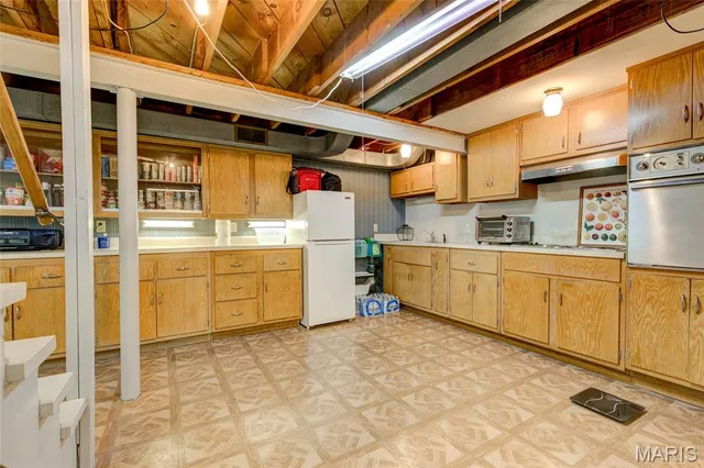 $223,000 | 3303 Greenwood Lane, Godfrey, IL 62035