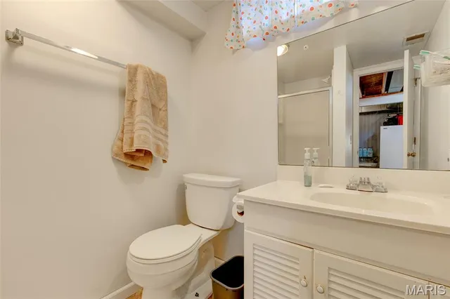 $223,000 | 3303 Greenwood Lane, Godfrey, IL 62035