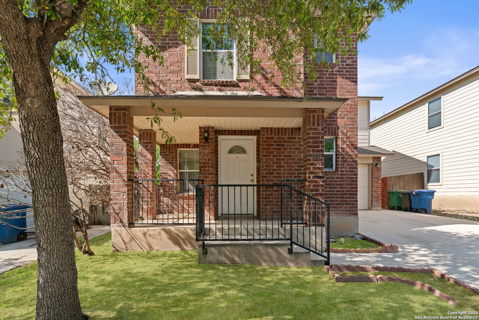 931 Marble Point San Antonio, TX 78251 - Photo 2 of 25
