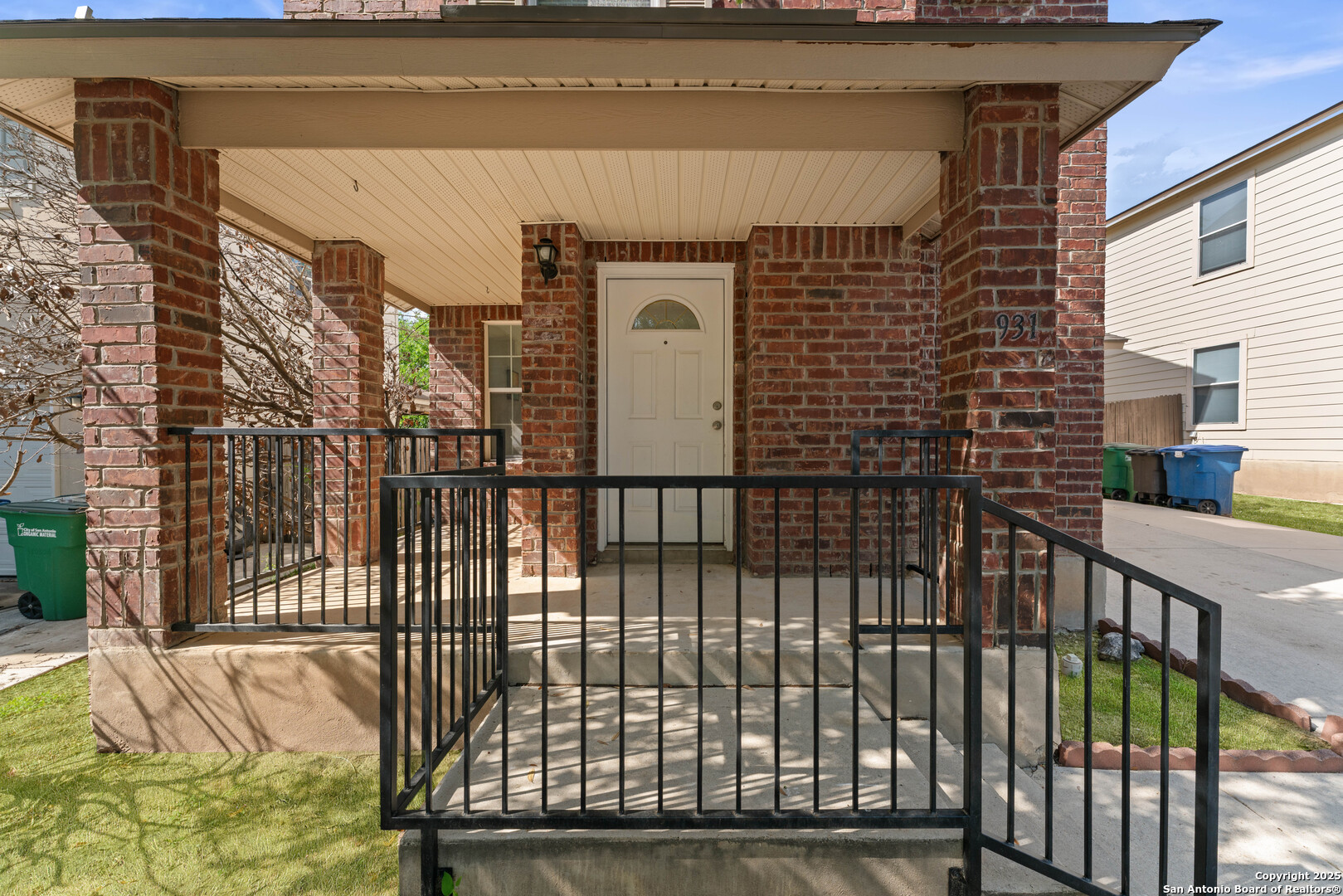 931 Marble Point San Antonio, TX 78251 - Photo 3 of 25