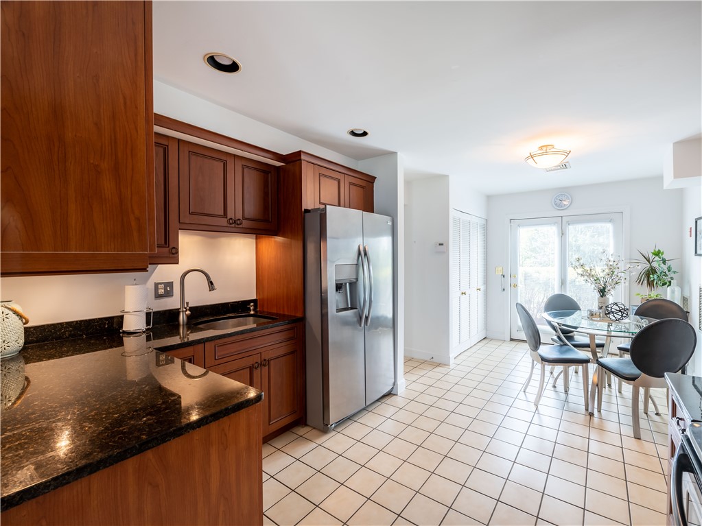 401 Corey Lane Middletown, RI 02842 - Photo 15 of 43