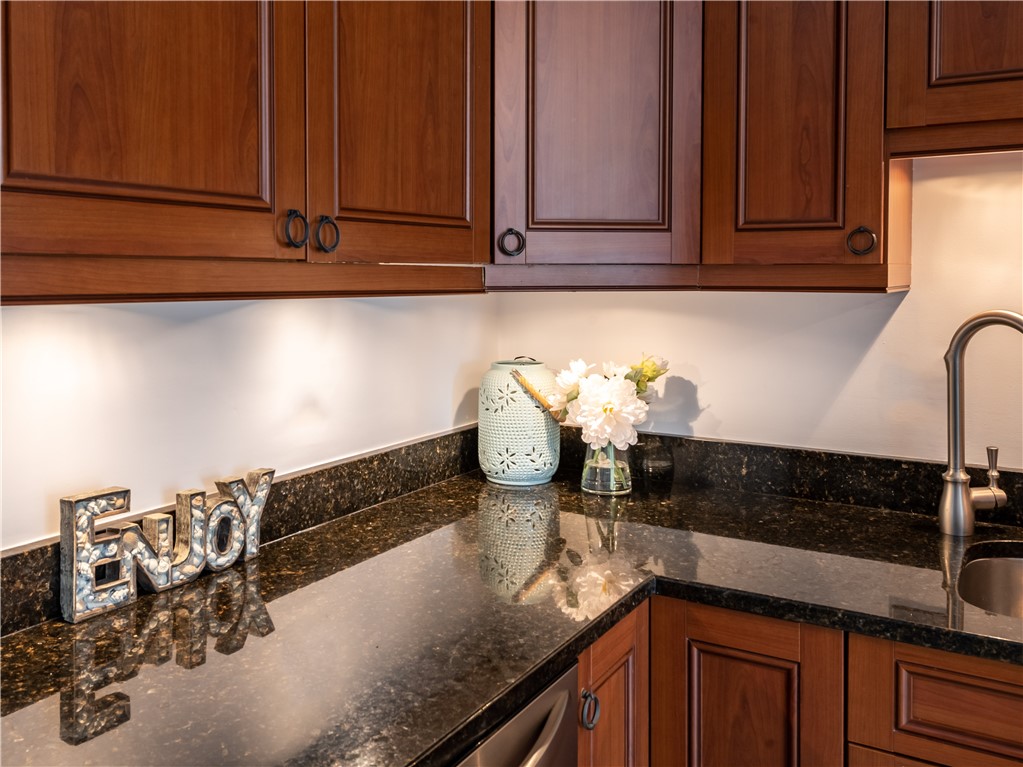 401 Corey Lane Middletown, RI 02842 - Photo 16 of 43