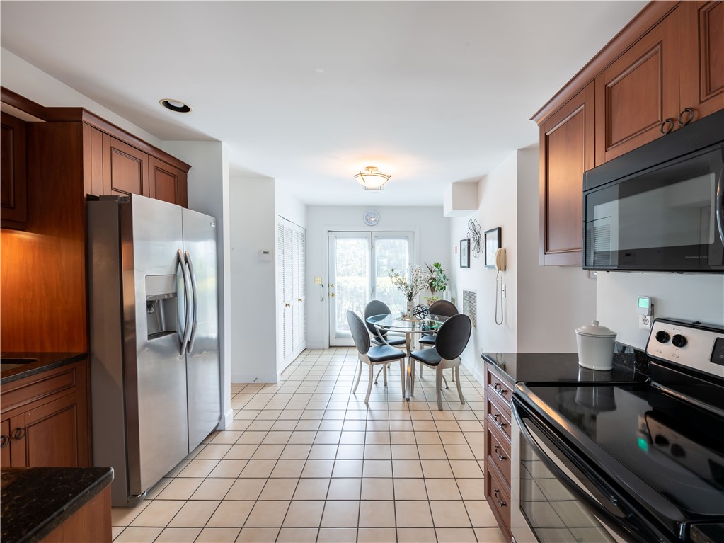 401 Corey Lane Middletown, RI 02842 - Photo 17 of 43