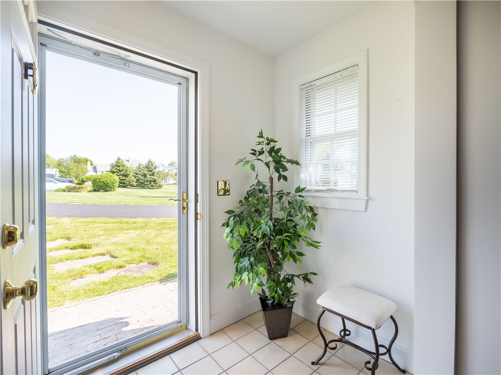 401 Corey Lane Middletown, RI 02842 - Photo 6 of 43