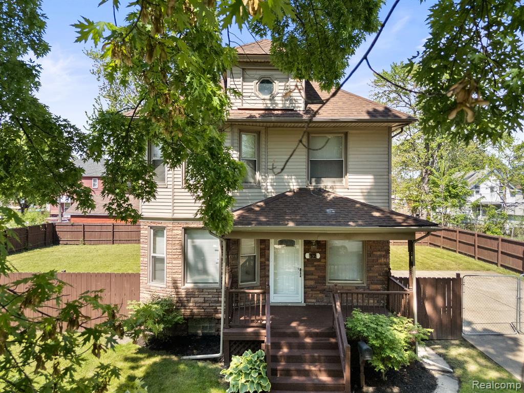 32 Linden Street River Rouge, MI 48218 - Photo 3 of 37