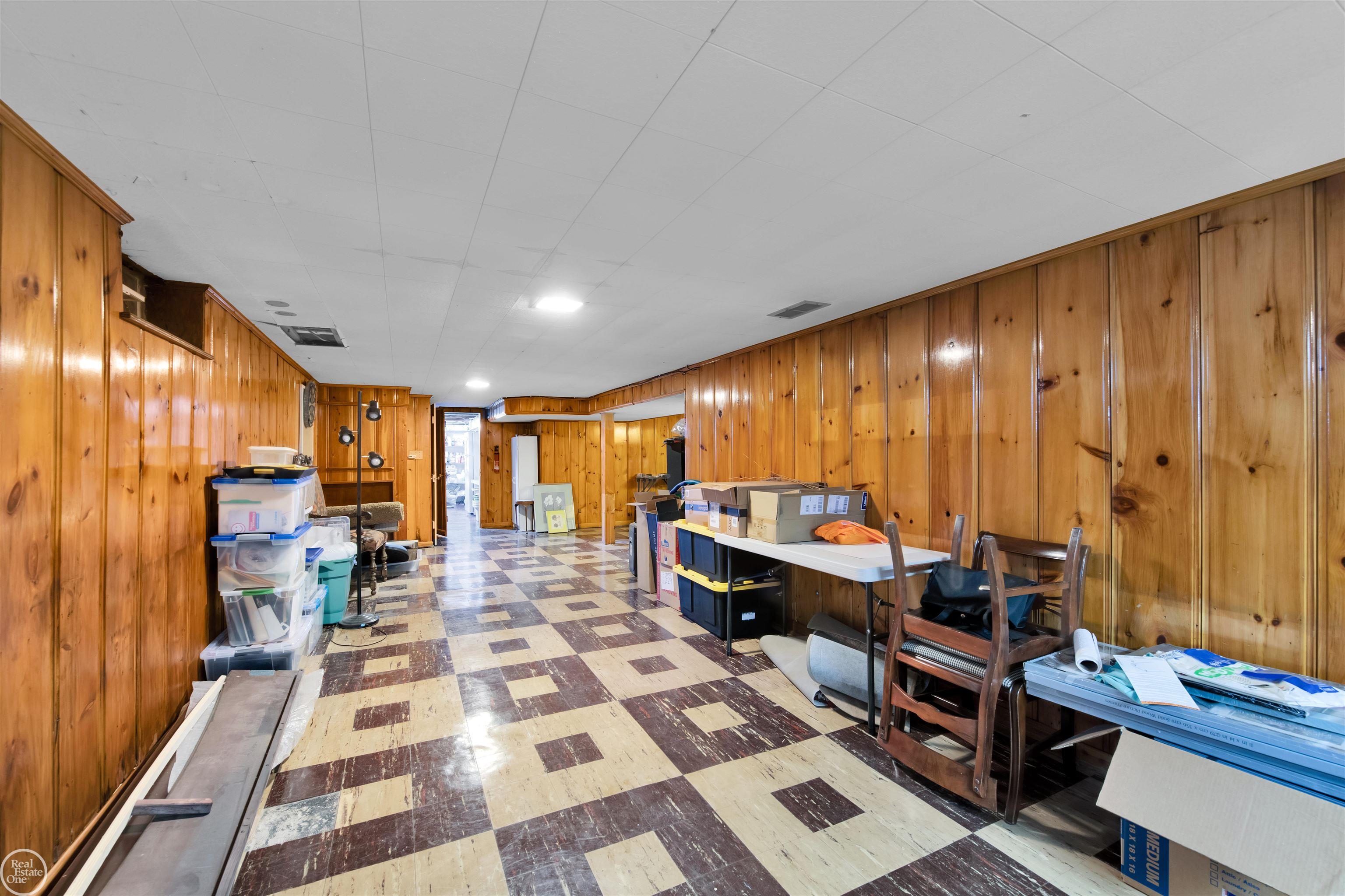 861 Shoreham Road Grosse Pointe Woods, MI 48236 - Photo 33 of 53