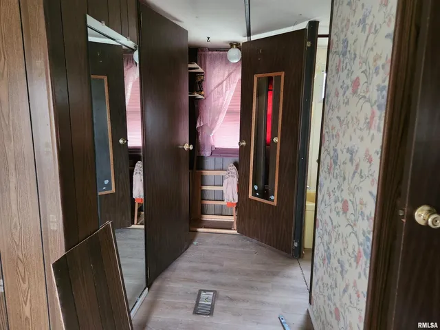 $225,000 | 14625 Highway 15, Mount Vernon, IL 62864