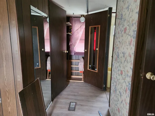 $225,000 | 14625 Highway 15, Mount Vernon, IL 62864