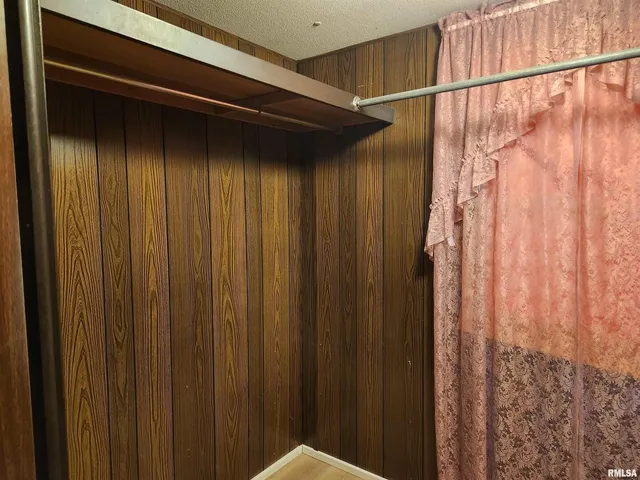 $225,000 | 14625 Highway 15, Mount Vernon, IL 62864