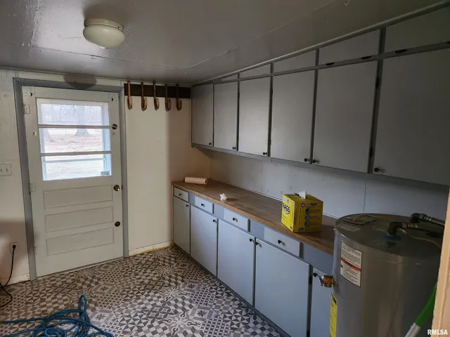 $225,000 | 14625 Highway 15, Mount Vernon, IL 62864