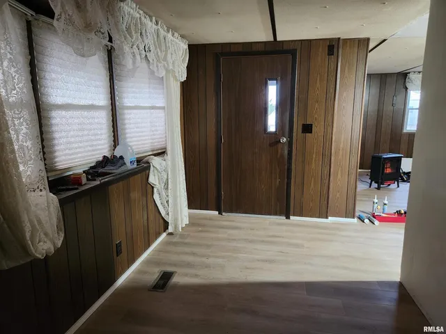 $225,000 | 14625 Highway 15, Mount Vernon, IL 62864