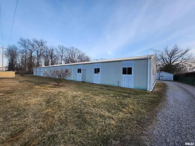 $225,000 | 14625 Highway 15, Mount Vernon, IL 62864