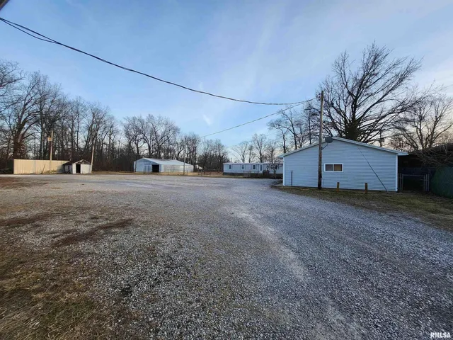 $225,000 | 14625 Highway 15, Mount Vernon, IL 62864